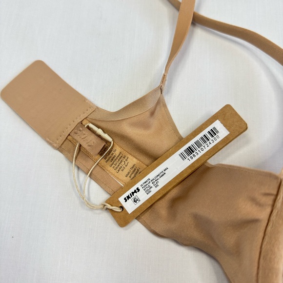 SKIMS Ultimate Push-Up Balconette Bra 32C Clay - Picture 5 of 5